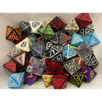 Příslušenství k deskovým hrám Q Workshop Kostka D8 16mm zdobená