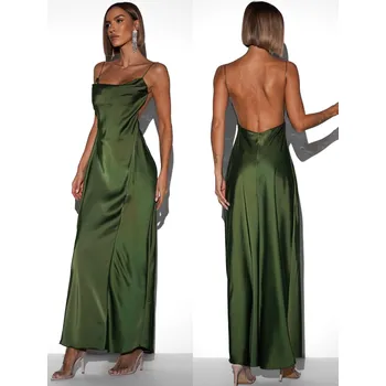 Dámské šaty Zelené dlouhé saténové šaty UNUTA s holými zády Velikost: ONESIZE