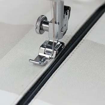 Příslušenství k šicímu stroji Patka zipová úzká JANOME 611406002