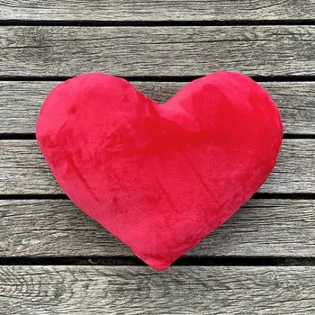 Dekorativní polštářek BYTEMA Polštář SRDCE 30 x 45 cm