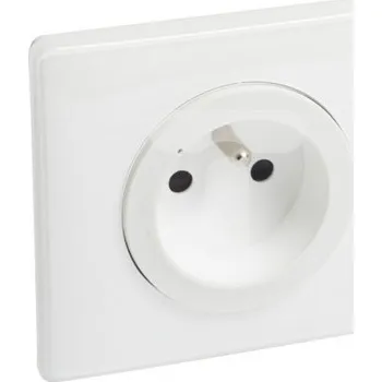 Elektrická zásuvka Legrand Dálkově ovládaná Elektrická Zásuvka bílá