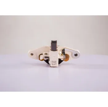 Alternátor Regulátor generátoru BOSCH 1 197 311 090