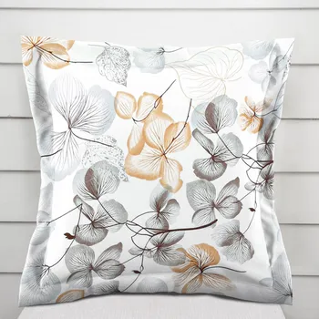 Povlak na dekorativní polštářek Bavlněný povlak na polštář s lemem Sandra SA-367 Šedo-oranžové květy na bílém 30 x 50 cm