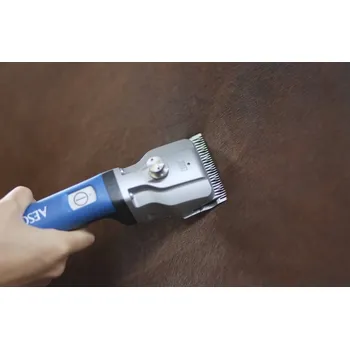 Chov hospodářského zvířete Stříhací strojek na koně Bonum, akumulátorový, sada nožů