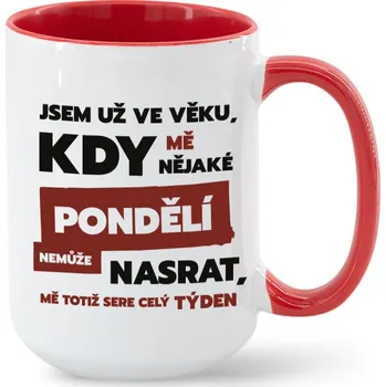 Hrnek Jsem už ve věku, Barva Červená, Velikost 450 ml, Canvas Keramický hrnek MAX - barevný vnitřek a ucho Bezvatriko.cz 0494