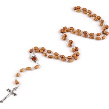 Růženec Růženec s dřevěnými korálky v krabičce