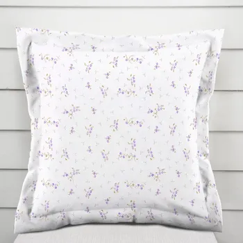 Povlak na dekorativní polštářek Bavlněný povlak na polštář s lemem Sandra SA-296 Drobné fialové kvítí na bílém 30 x 50 cm
