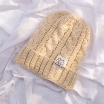 Čepice Teplá vlněná dámská zimní pletená čepice - Béžová