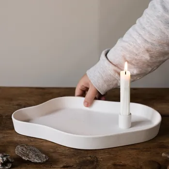 Svícen Storefactory Keramický svícen s táckem VÄNERN White