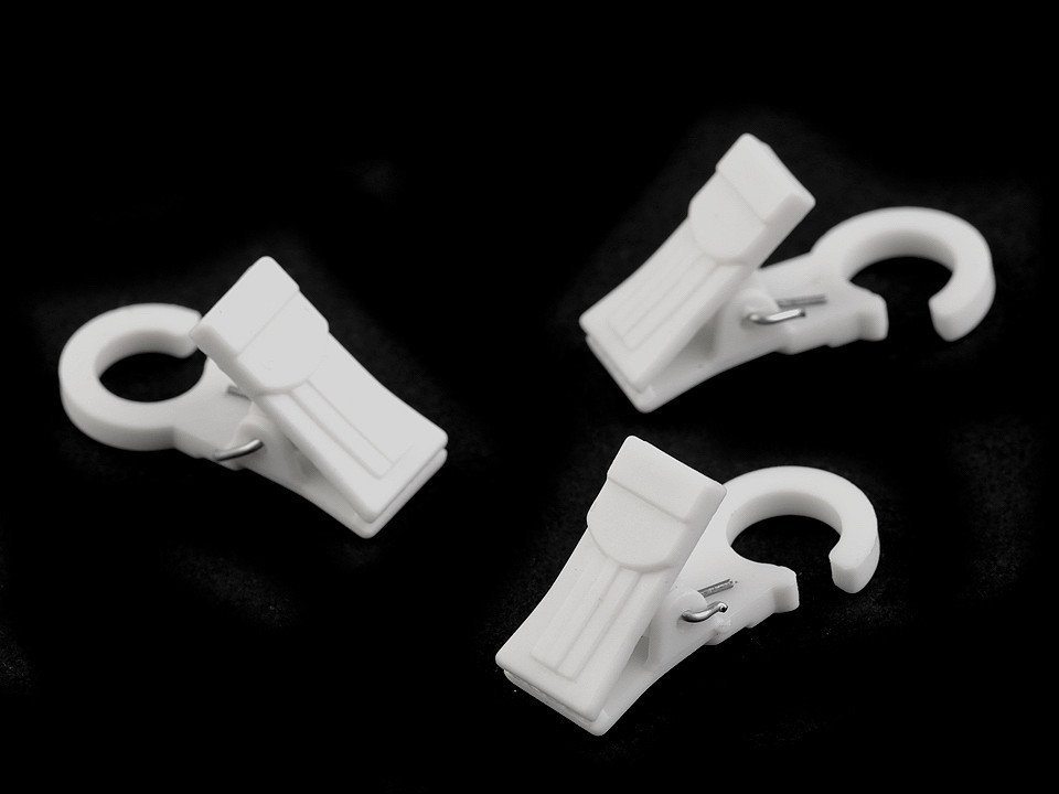 Žabky na záclony plastové s háčkem