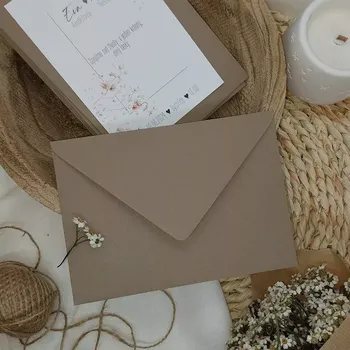 Obálka Barevná obálka B6 125 x 176 mm, 1 kus, s klopou, barva zemitá hnědá, gramáž 140 g