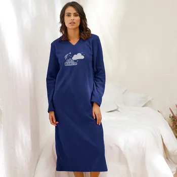 Dámská noční košile Noční košile z mikrofleecu s výšivkou obláčků nám. modrá 50