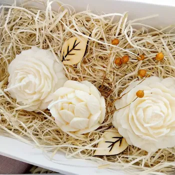 Svíčka Svíčka ze sójového vosku, květiny v dárkové krabici