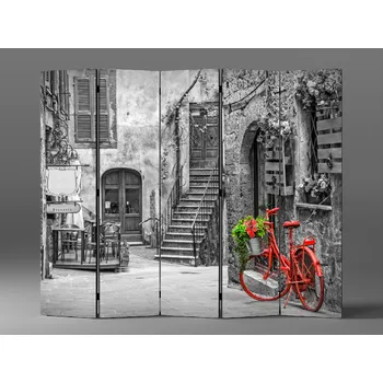 Paraván Paraván červené kolo v uličce Rozměr: 225 x 180 cm