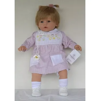 Panenka Realistická mrkací panenka Andrea v šatech s kapsou od španělské firmy Marina & Pau (Andrea School - 63 cm - baleno v sáčku)