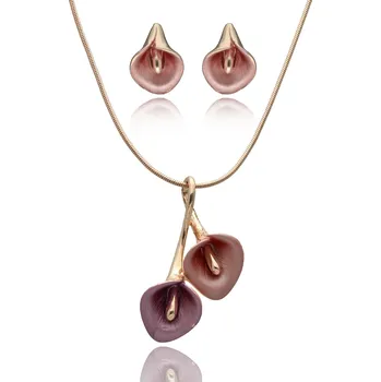 Souprava šperků Yvon Elegantní sada šperků KALIA s květinovým motivem a smaltovanými kalami