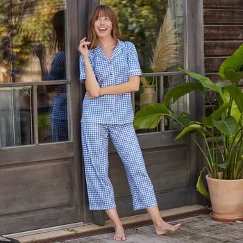 Dámské noční prádlo Pyžamo se 7/8 kalhotami a s potiskem vichy kostky modrá 38/40