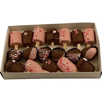 Bonboniéra Jahody v čokoládě Valentýnské Velikost produktu: Malá 0,40 kg