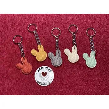 HandMade by VeJa Přívěšek na klíče - látkový třpytivý králík