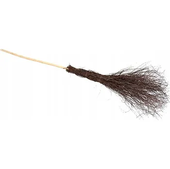 Březové koště s násadou, lehké eko provedení, na dvůr, příjezdovou cestu, kolem domu