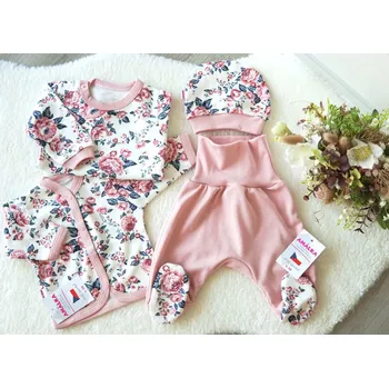 Kojenecká souprava AMÁLKA Kojenecká souprava pudrově růžová, květy Velikost: 74