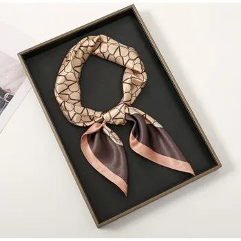 Šátek Hedvábný šátek elegantní hnědý 70x70 cm v dárkovém balení, HEDVÁBNÝ SVĚT