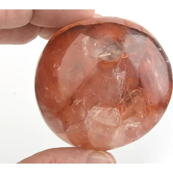 Sběratelství Leštěný kámen hematit v křišťálu 157g z Madagaskaru