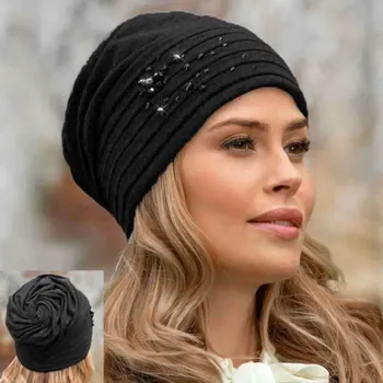 Čepice KRUMLOVANKA Dámská bavlněná čepice W-0039/018 černá