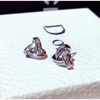 Náušnice B-TOP Dámské puzetkové náušnice ZIRCONIA - bílé pozlacení Typ: Typ 1