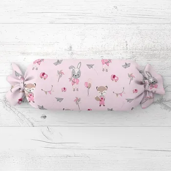 Dekorativní polštářek Dětský polštář válec bonbon Sandra SA-466 Zajíčci a lišky s balónky na růžovém 15x60 cm