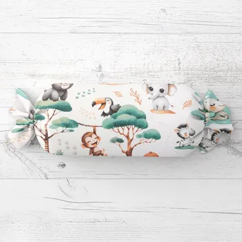 Dekorativní polštářek Dětský polštář válec bonbon Sandra SA-513 Africká zvířátka na bílém 15x60 cm