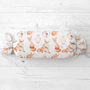 Dekorativní polštářek Dětský polštář válec bonbon Sandra SA-523 Lišky a sovy na bílém 15x60 cm