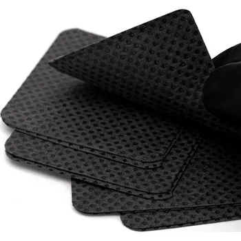 Přípravek na nehty GNB LAB Děrované bezprašné tampony na nehty5x5 cm černé 540 ks