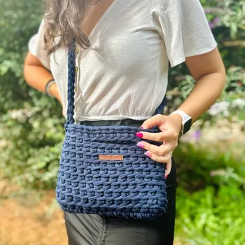 Kabelka Háčkov Háčkovaná kabelka - Chloe Barva: Černá