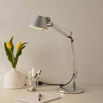 Lampička Artemide Tolomeo Micro stolní lampa, hliník - Ø nohy 17 cm 1 x 46 W - Doprava zdarma