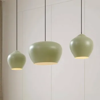 Lucande závěsné svítidlo Malisa, zelené, 3 světla, kov, délka 90 cm - Stropní držák - délka 90 cm, šířka 8 cm, výška 2,5 cm; Ø stínidla 1 - 18,5 cm; Ø stínidla 2 - 30 cm světle zelená, bílá 3 x 15 W LED - Doprava zdarma