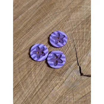 Knoflík Knoflík zdobený květem barva fialková