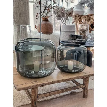 Svícen Svícen z kouřového skla PRŮMĚR: v.26 cm, průměr 29 cm