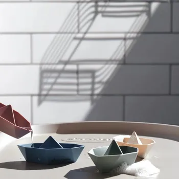 Hračka pro nejmenší SHNUGGLE Stack and Sail Stohovací hračky do vody