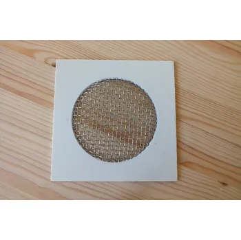 Podložka pod prosakovací krmítko