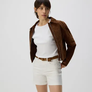 Dámské oblečení Reserved - Džínové šortky s ohrnutým lemem - bílá - 7790B-00J - 7790B-00J-50