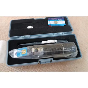 Refraktometr na měření vody v medu s osvětlením