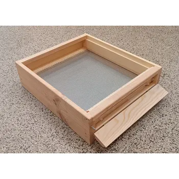 Varroa dno s podložkou 39x24 Tachov (9 rámků)