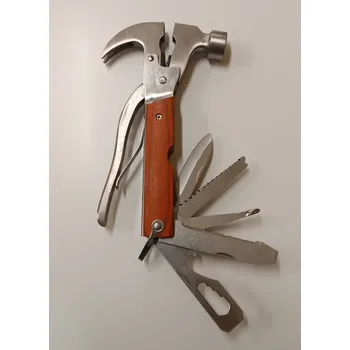 Univerzální včelařský nástroj