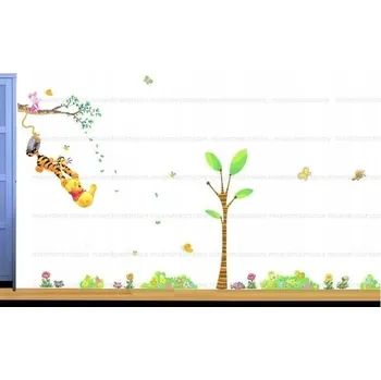 Samolepící dekorace Samolepka na zeď medvídek Pú v parku, dekorace