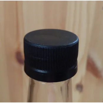 Uzávěr černý - plastový 28