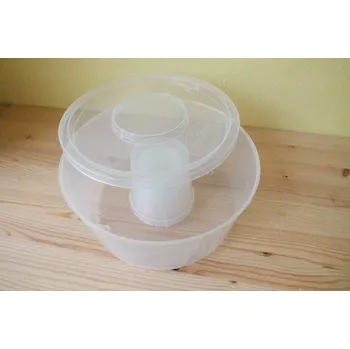 Krmítko ukrajinské 1,8 l