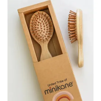 Doplněk pro panenku Dřevěný kartáč pro panenky Minikane - Wooden hairbrush