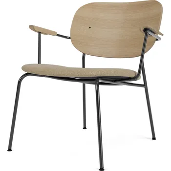 Jídelní židle Audo Copenhagen, Židle Co zádová opěrka světlý dub čalouněný sedák s područkami na černých nožkách nízká béžová - Formadore