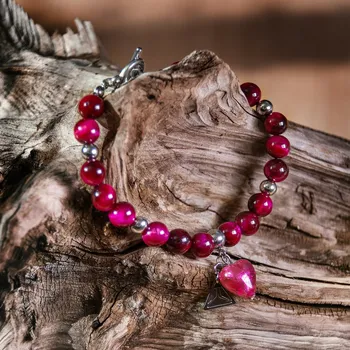 Náramek Lampglas Náramek Guardian Tiger s ryzím stříbrem v perle Lampglas a červeným tygřím okem